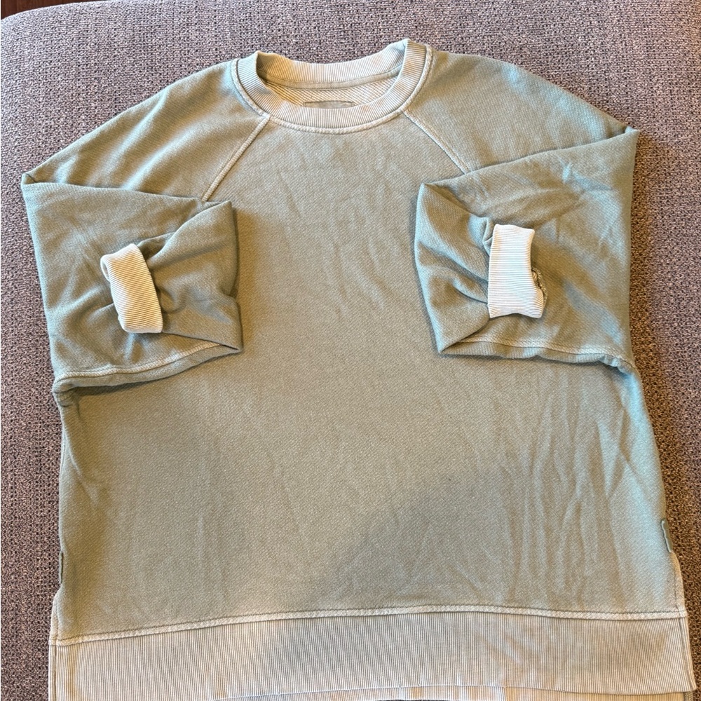 Aerie Light Green Crewneck Sweater